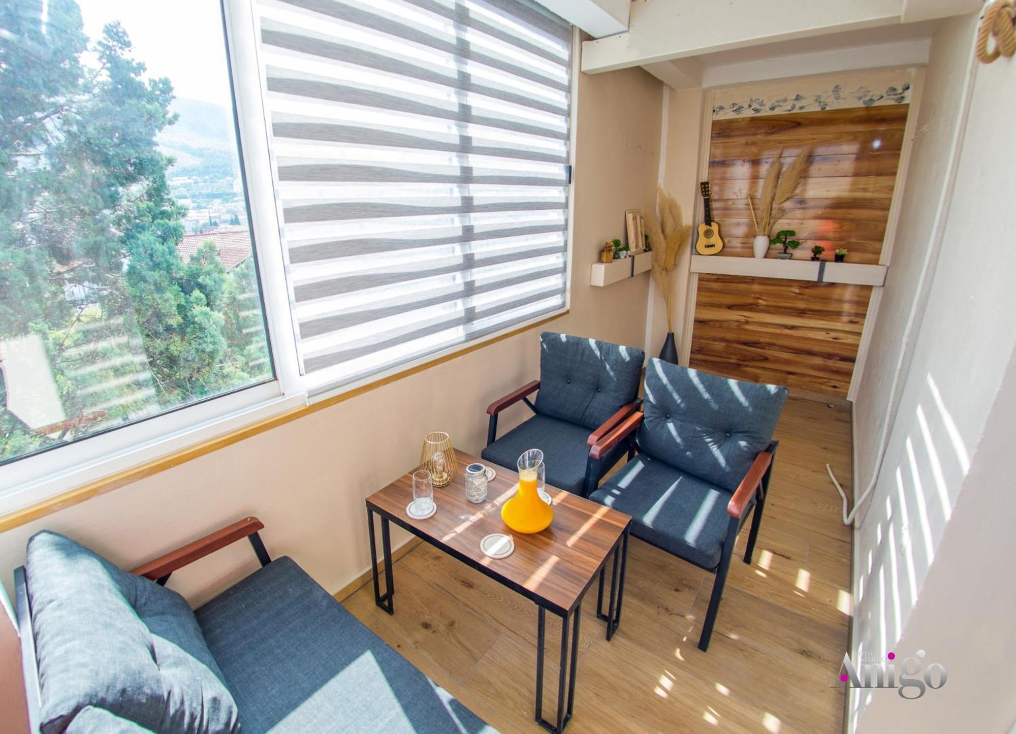 Luxury Apartment Black And Gold Мостар Екстериор снимка
