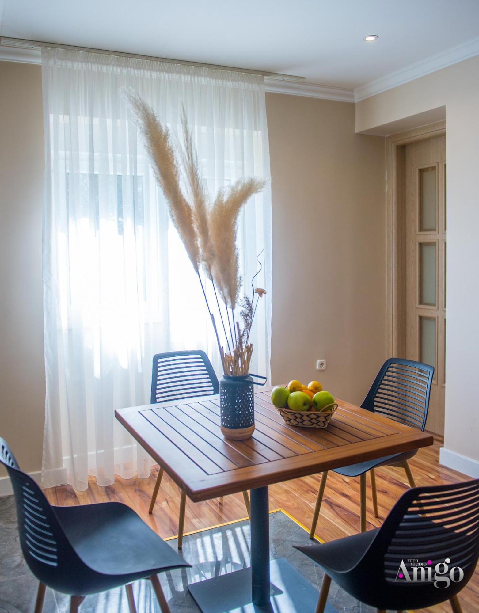 Luxury Apartment Black And Gold Мостар Екстериор снимка